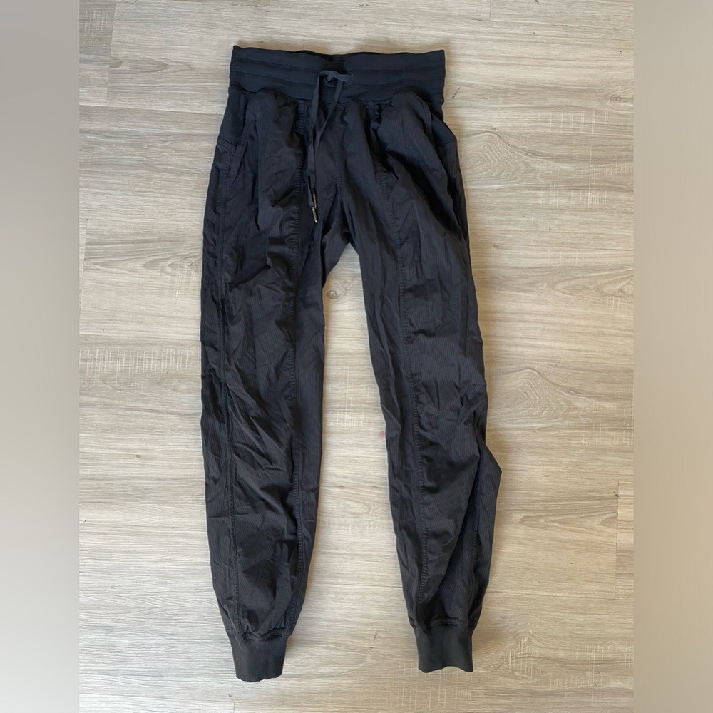 Lululemon Dance Studio jogger size 4